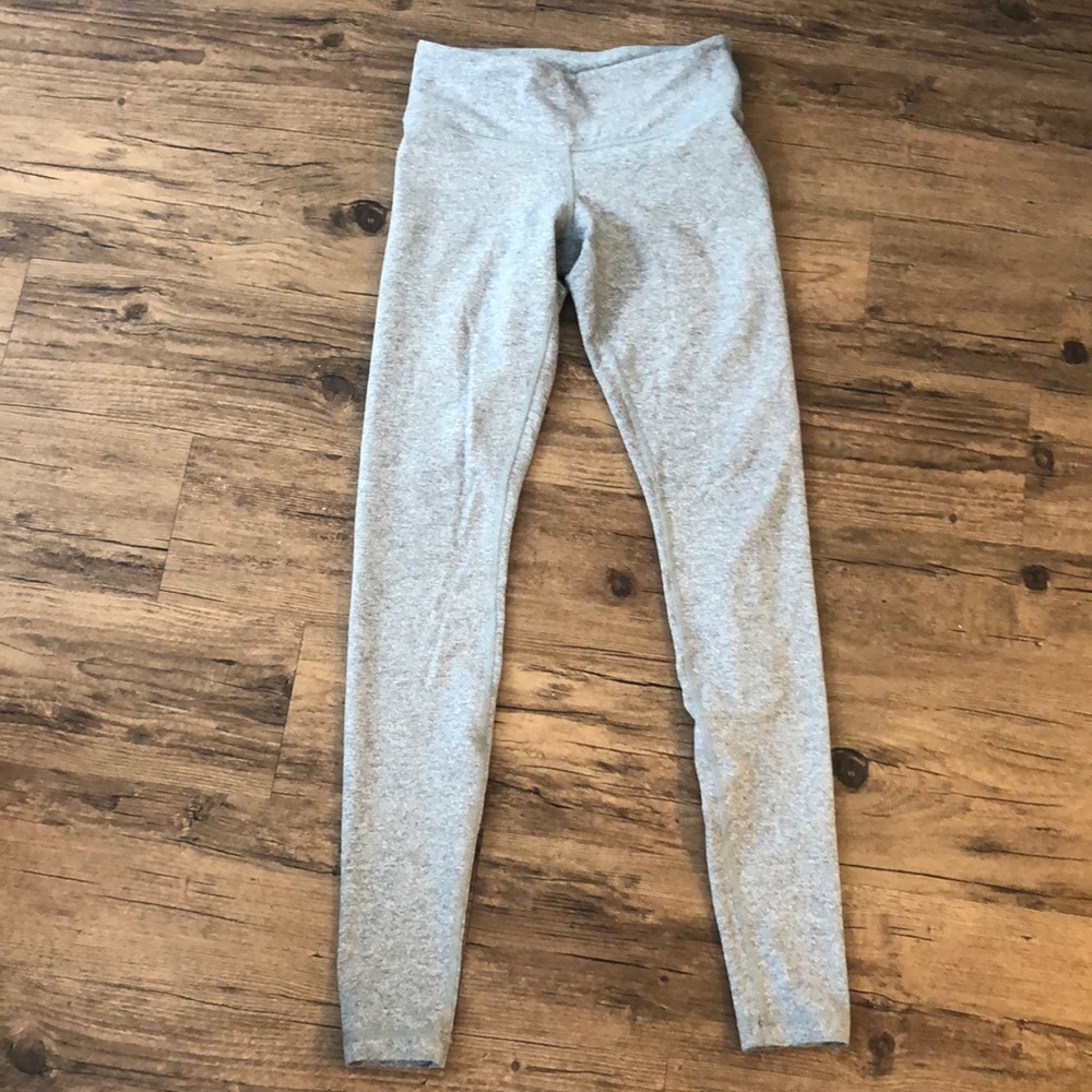 Grey Lulu lemon wunder under leggings